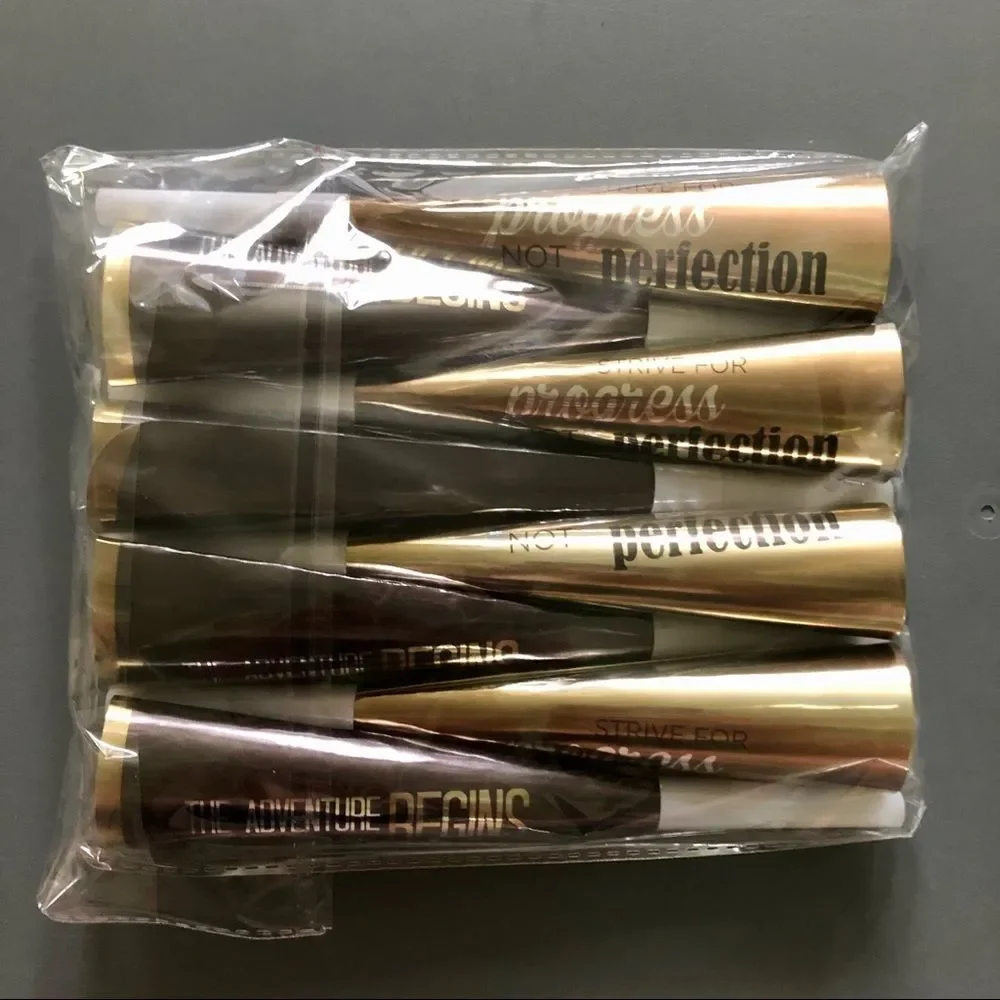 Graduation Black & Gold 8 Noise Makers NWT